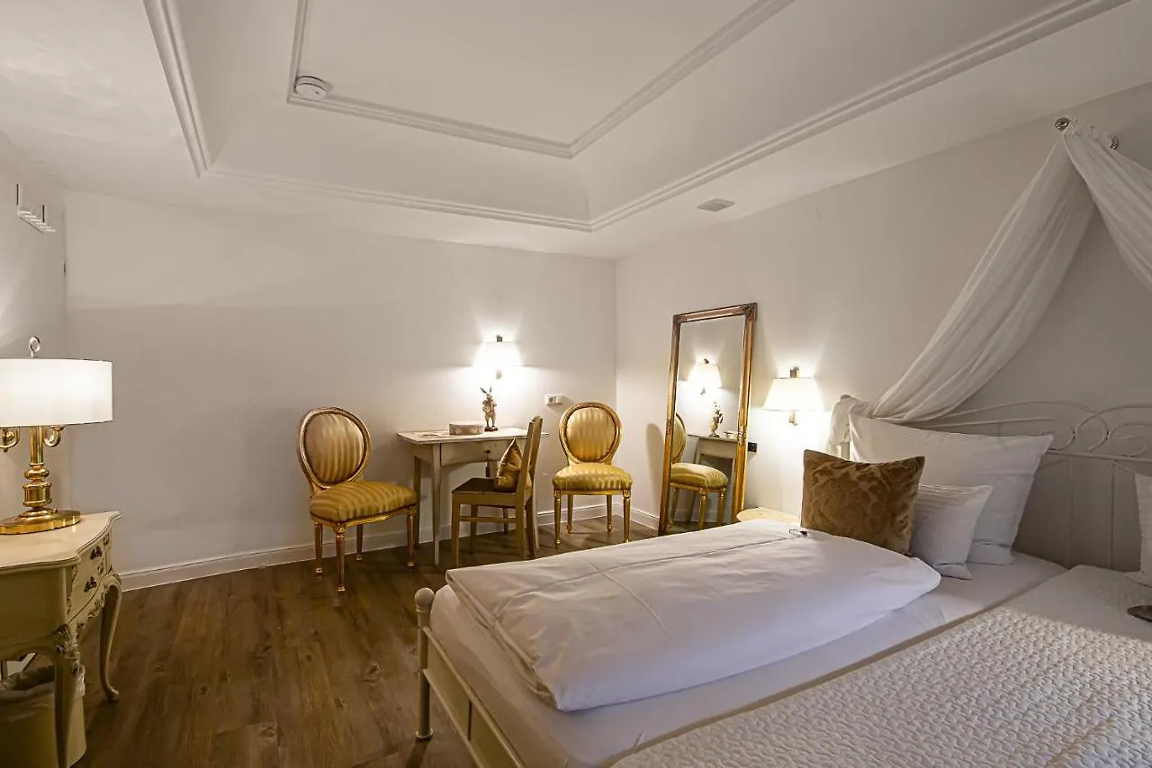 Balthazar Iphofen, Ohne Fruehstueck, Naehe Marktplatz, Knauf Gips Kg Und Connekt, Weingut Wirsching, Tv Mirroring 55